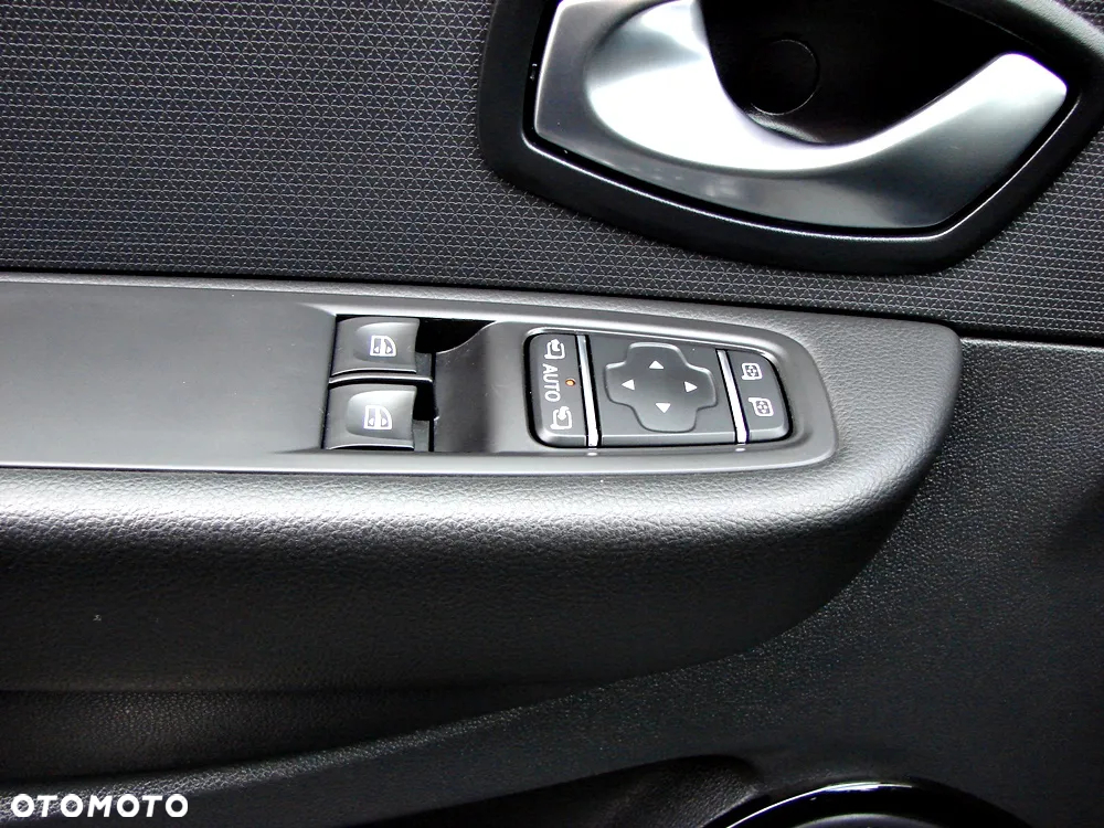 Renault Clio (Energy) TCe 90 Start & Stop LIMITED - 32