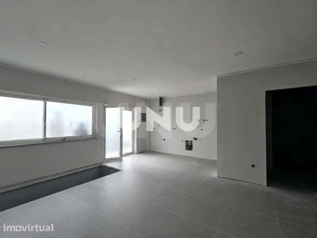Apartamento T2+2 Implex - Excelente Localização - Grande imagem: 2/18
