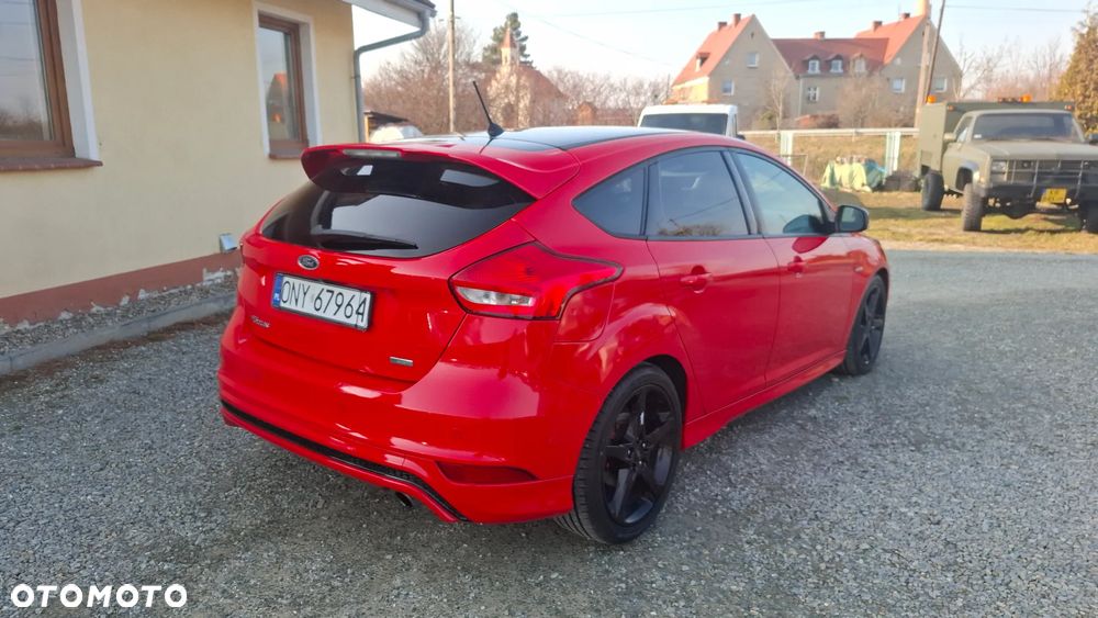 Ford Focus 1.5 EcoBoost STart-Stopp-System ST-LINE - 35