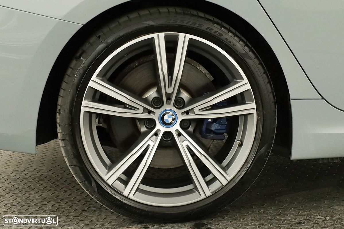 BMW 330 e Touring Pack M Auto - 5