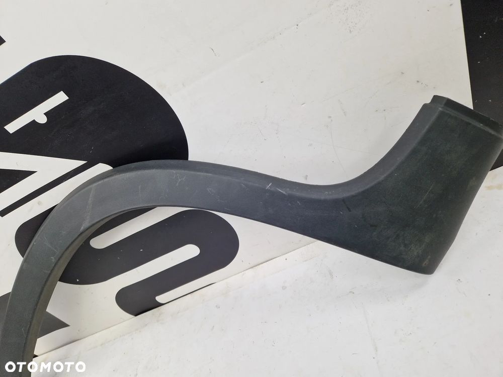 Listwa nakładka lewego przedniego błotnika na błotnik Fiat Panda III 4x4 od 2012 roku - 3