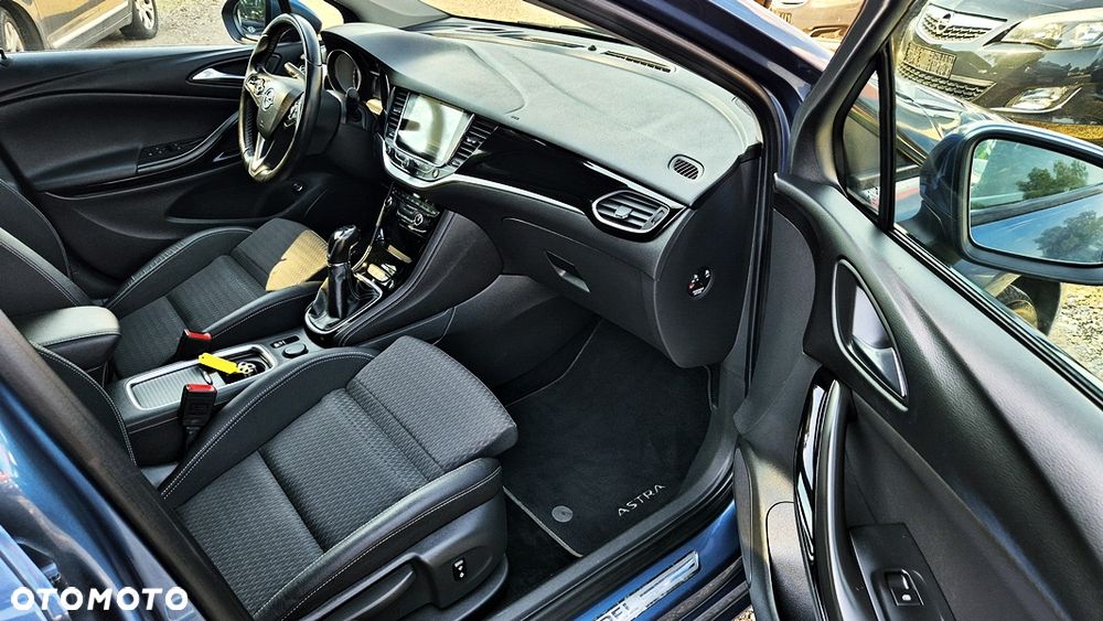 Opel Astra 1.6 T Elite S&S - 38