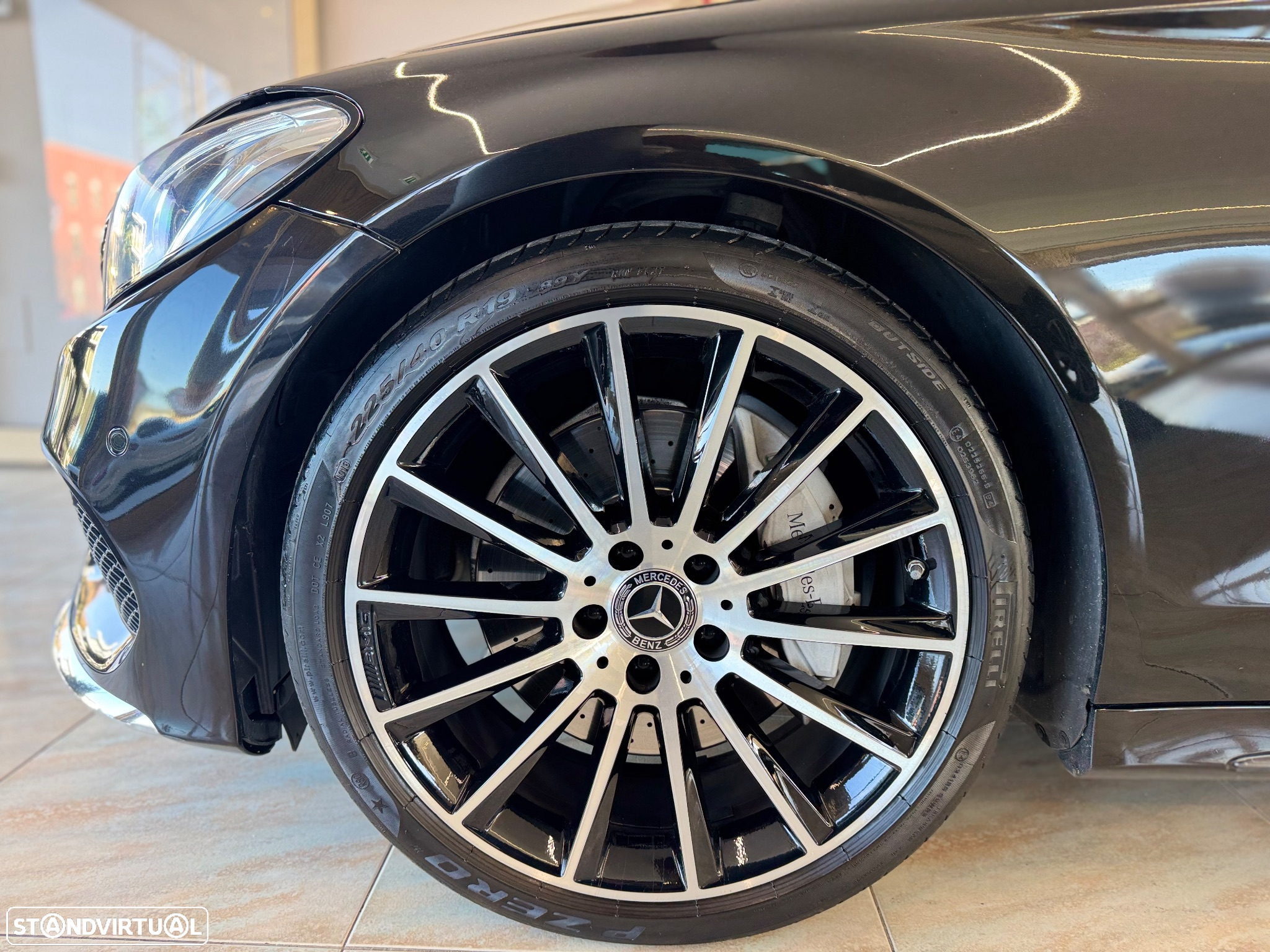 Mercedes-Benz C 300 h AMG Line - 14