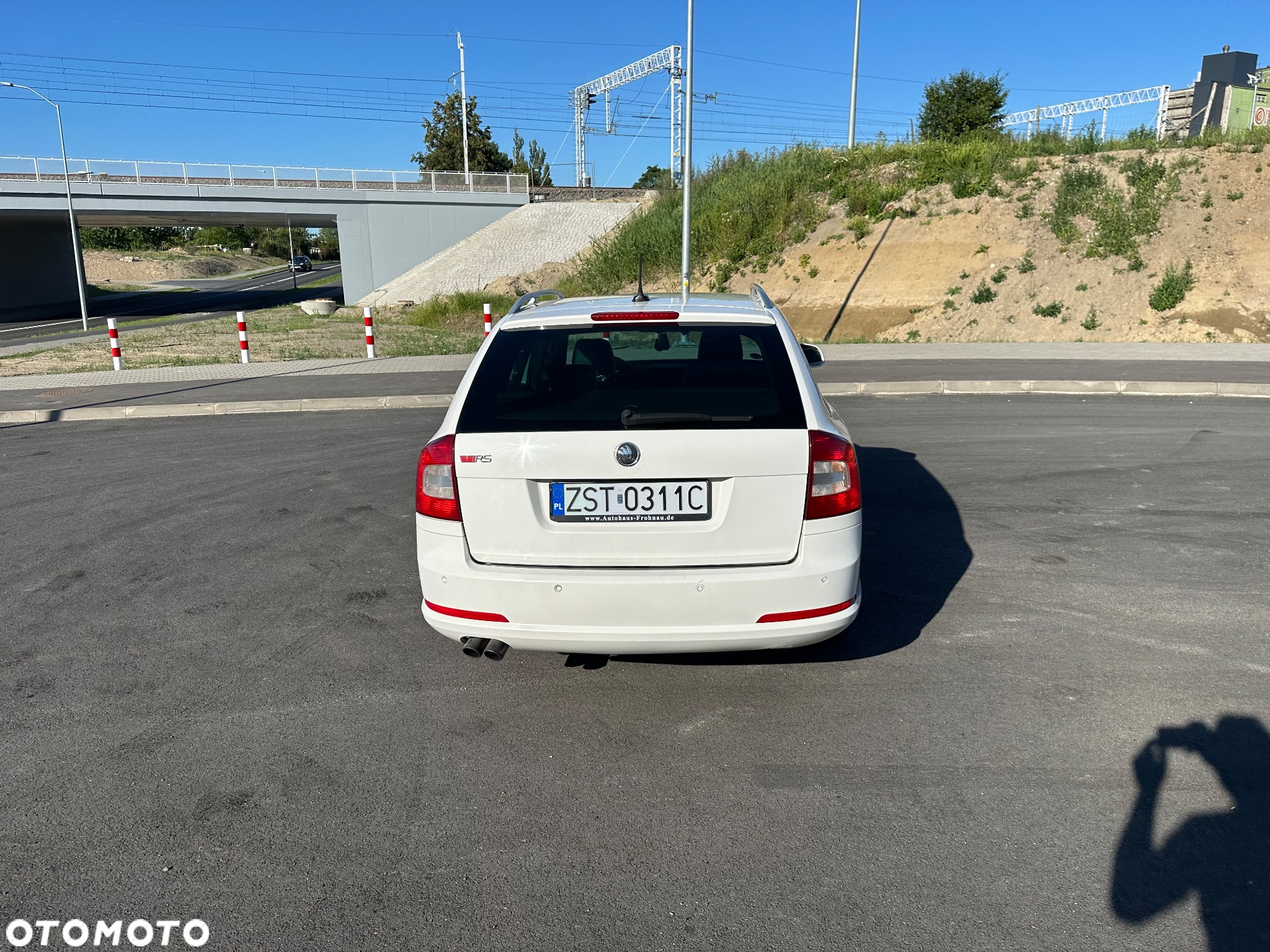 Skoda Octavia 2.0 TDI CR DPF DSG RS - 23