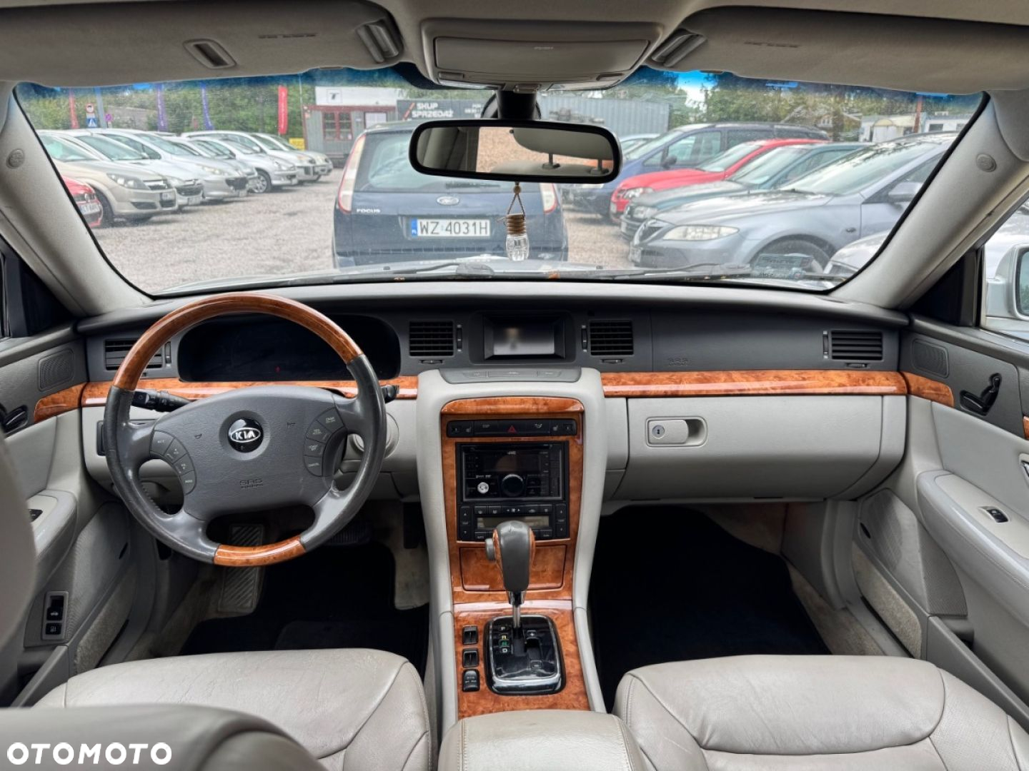 Kia Opirus - 7