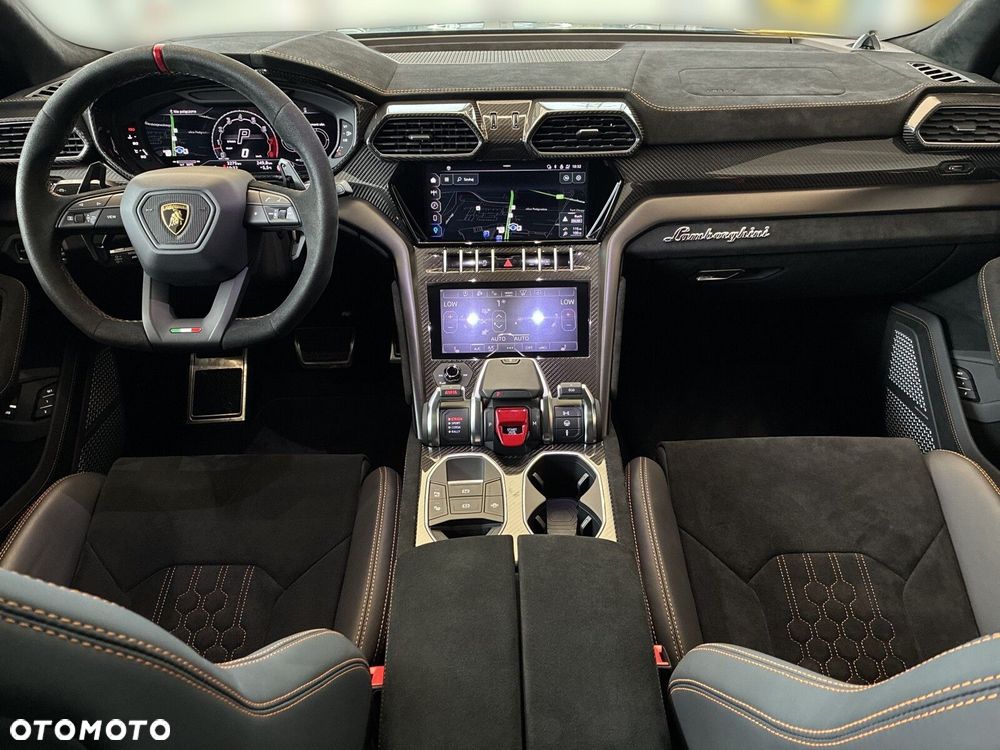 Lamborghini Urus - 15