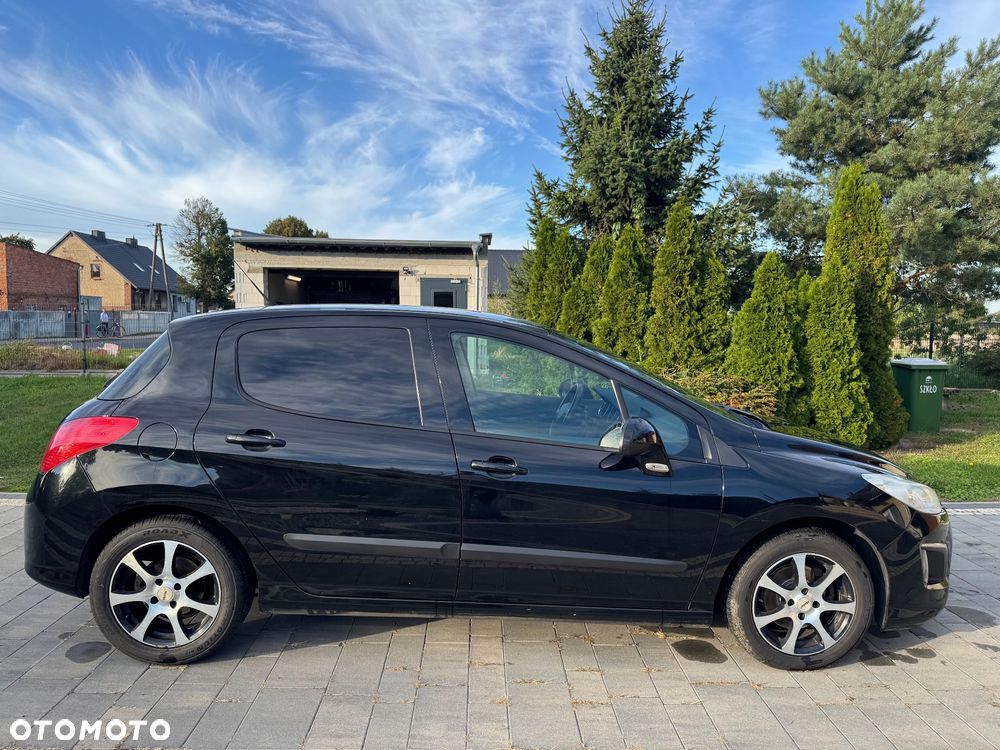 Peugeot 308 2012 photo 4