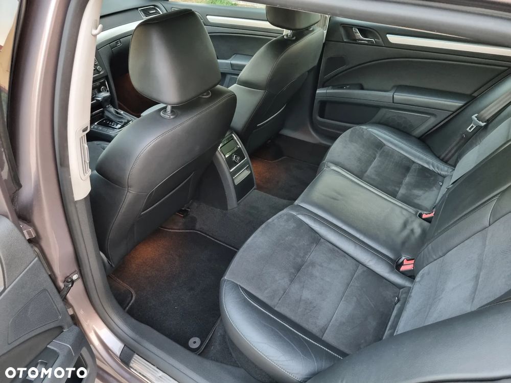 Skoda Superb 2.0 TDI Elegance DSG - 18
