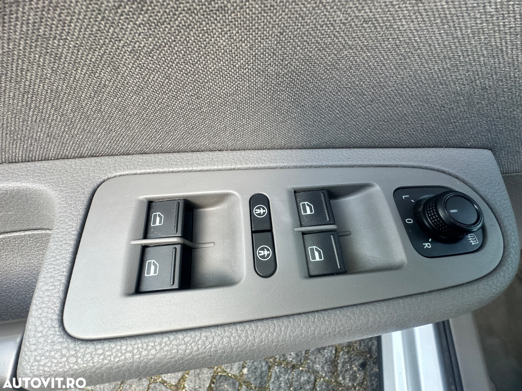 Volkswagen Sharan 2.0 TDI DSG (BlueMotion Technology) Comfortline - 24