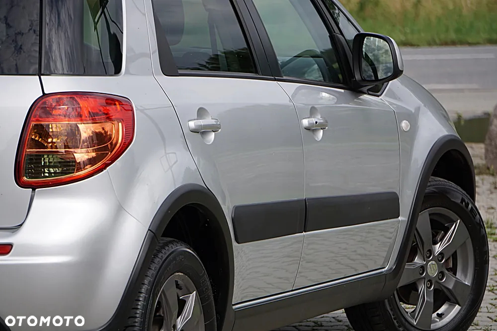 Suzuki SX4 1.6 Premium 4WD - 16
