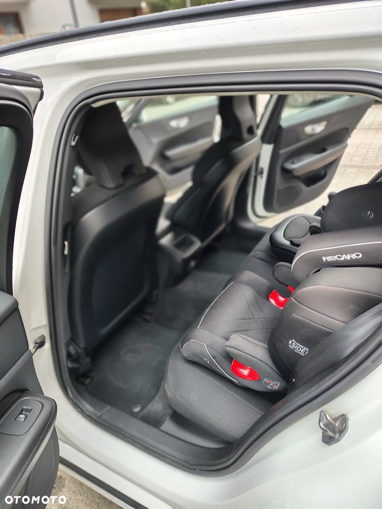 Volvo V60 D3 SCR Momentum - 14