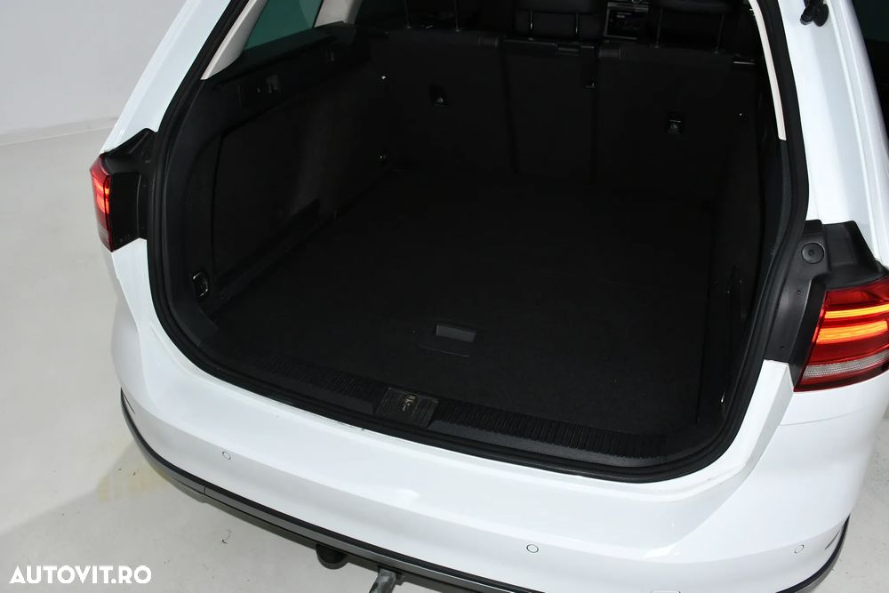 Volkswagen Passat Alltrack 2.0 TDI SCR 4Motion DSG - 37