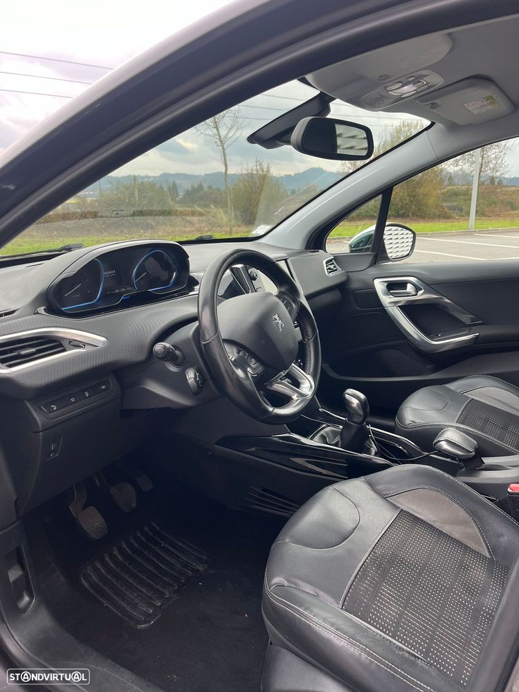 Peugeot 2008 BlueHDi FAP 120 STOP & START Allure - 9