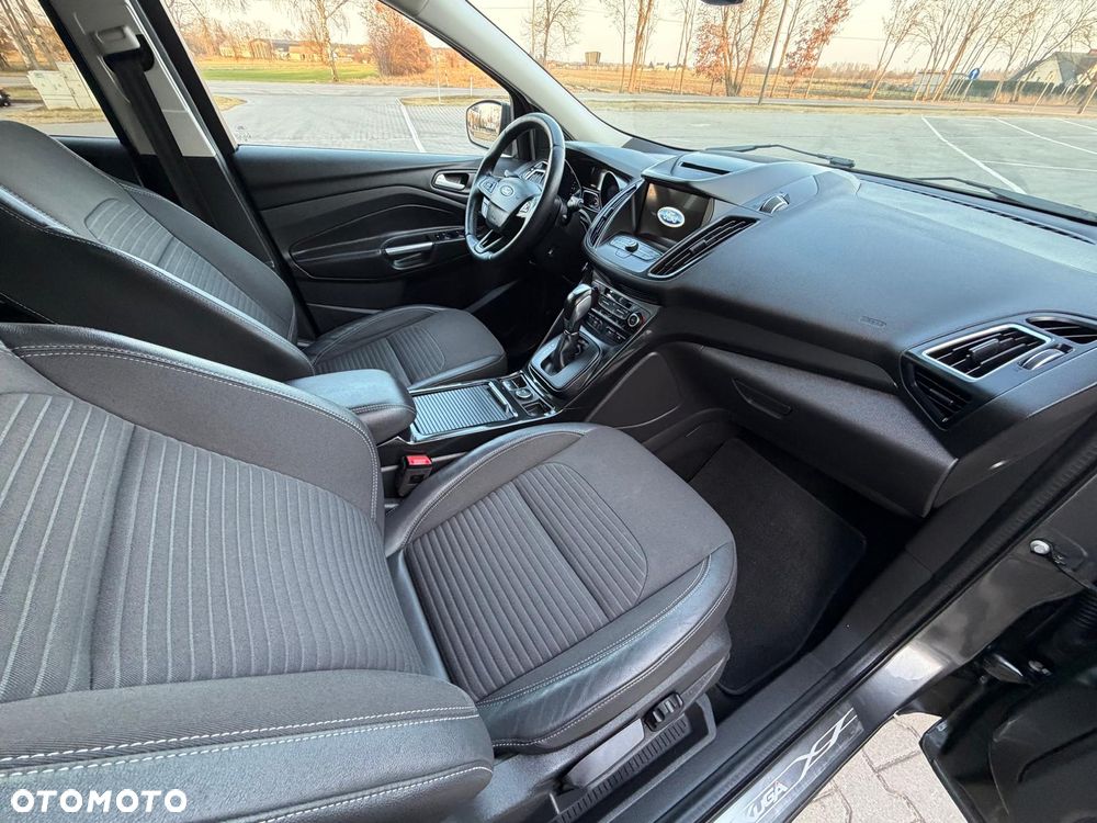 Ford Kuga 2.0 TDCi 4WD Titanium Plus - 26
