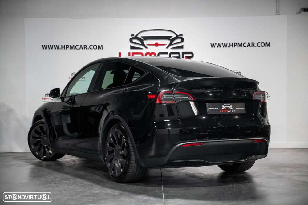 Tesla Model Y Performance Dual Motor AWD - 13