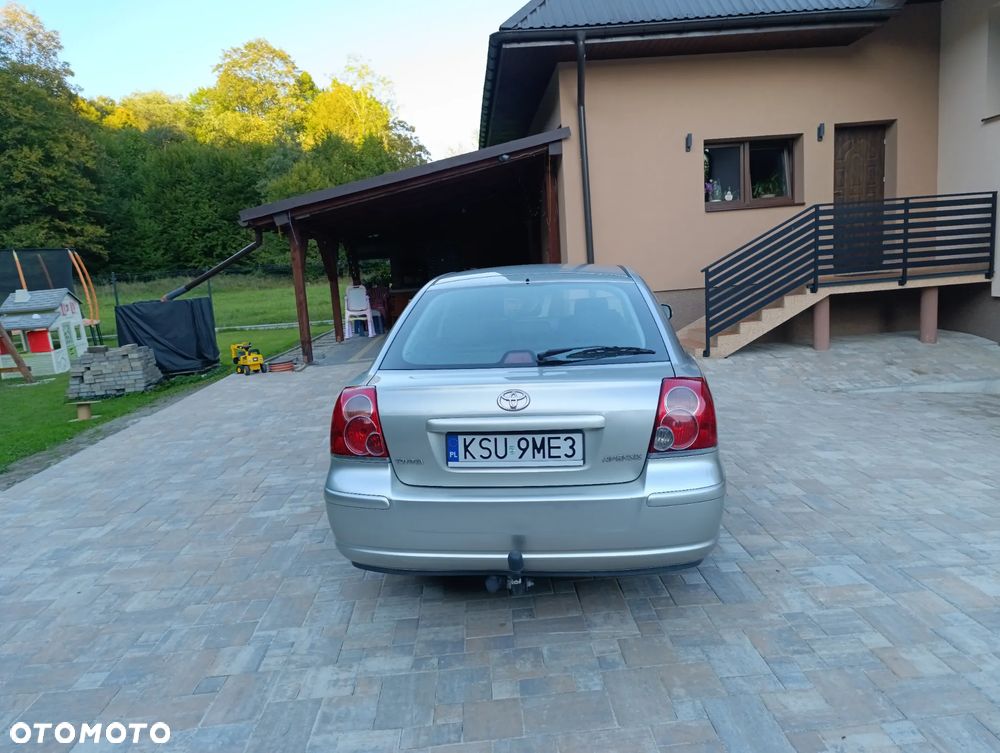 Toyota Avensis 2006 photo 3