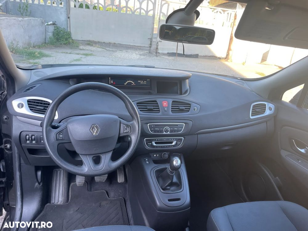 Renault Scenic dCi 110 Expression - 12