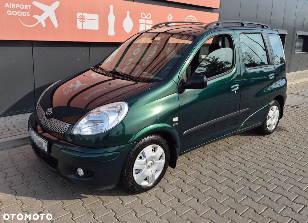 Toyota Yaris Verso - 1