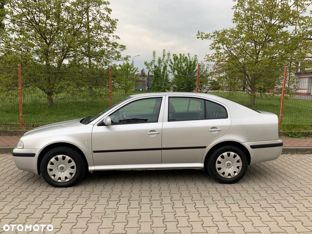 Skoda Octavia - 2