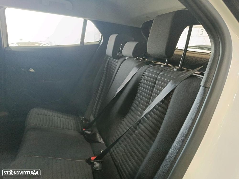 Peugeot 2008 1.2 PureTech Active - 10