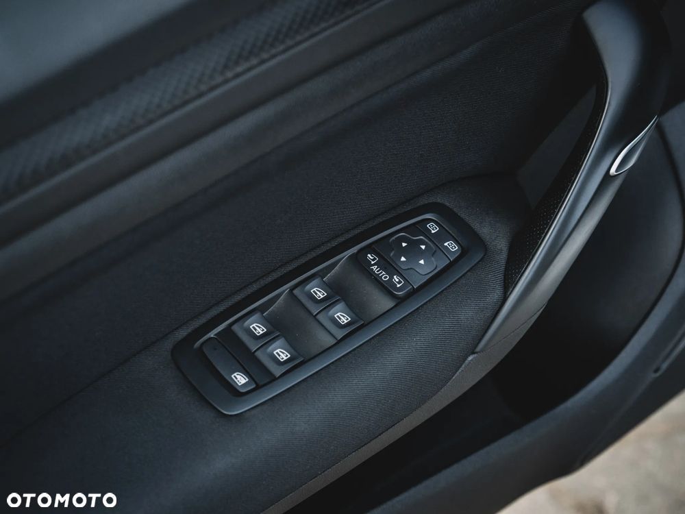 Renault Megane 1.5 Blue dCi Limited - 20