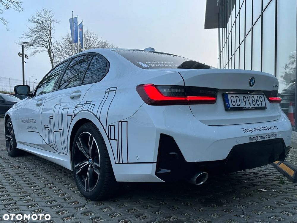 BMW Seria 3 318d MHEV M Sport - 3