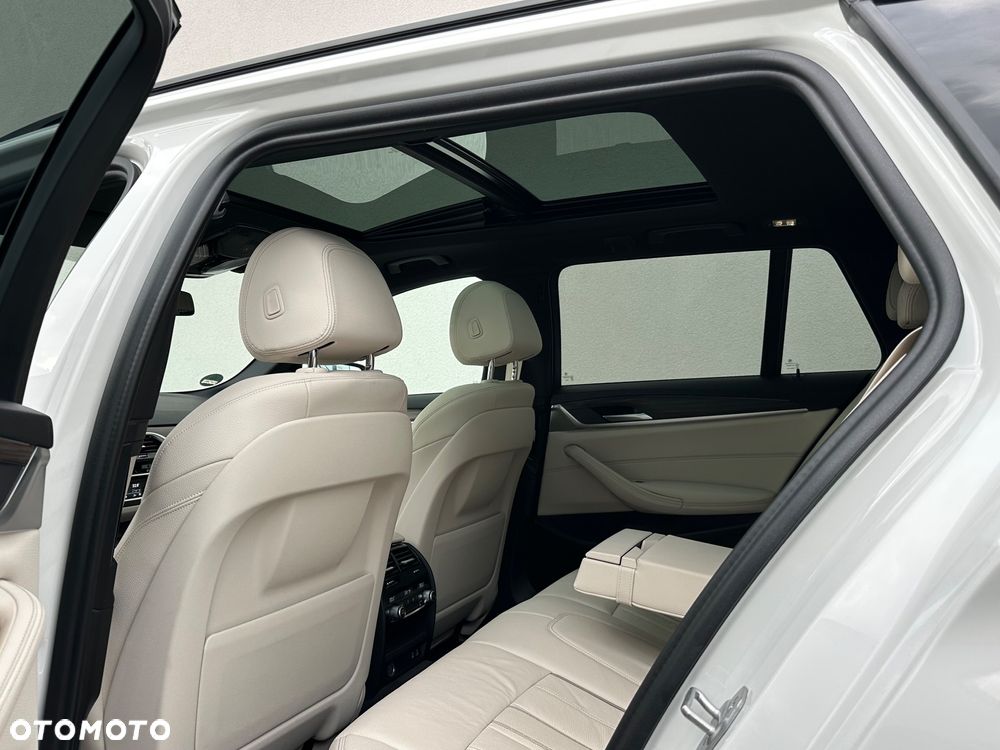 BMW Seria 5 530e M Sport sport - 27