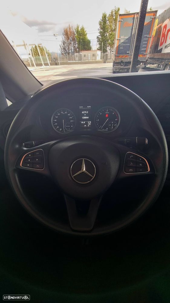 Mercedes-Benz Vito - 15
