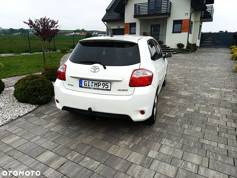 Toyota Auris 1.6 Edition - 12