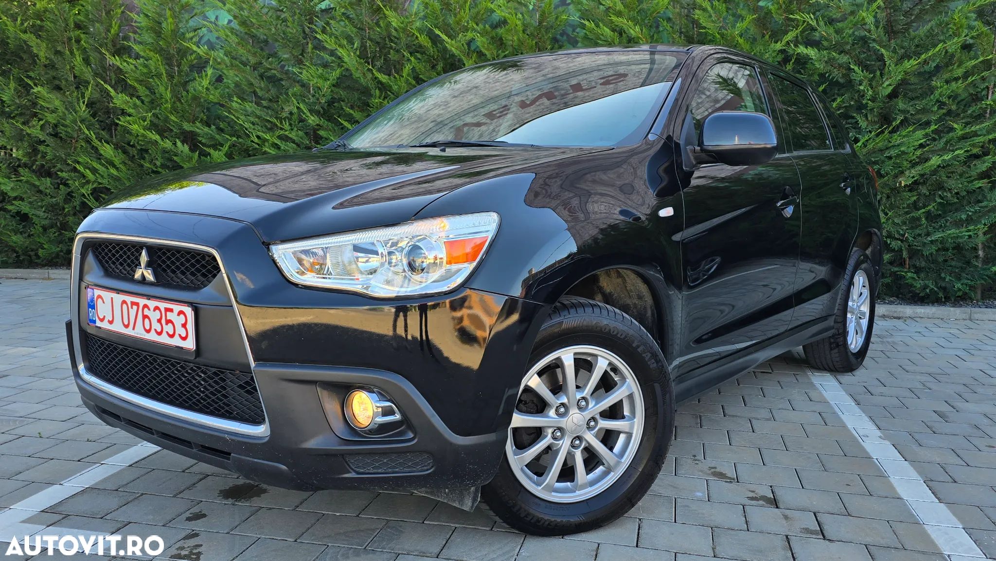 Mitsubishi ASX 1.8 DI-D 4WD Instyle - 1