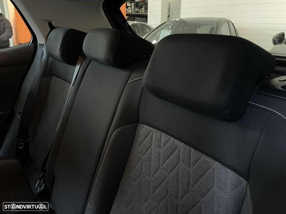 VW T-Cross 1.0 TSI Urban DSG - 7