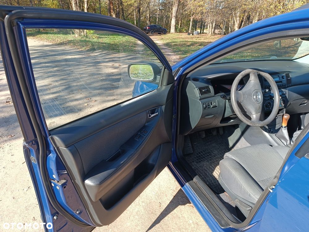 Toyota Corolla - 8