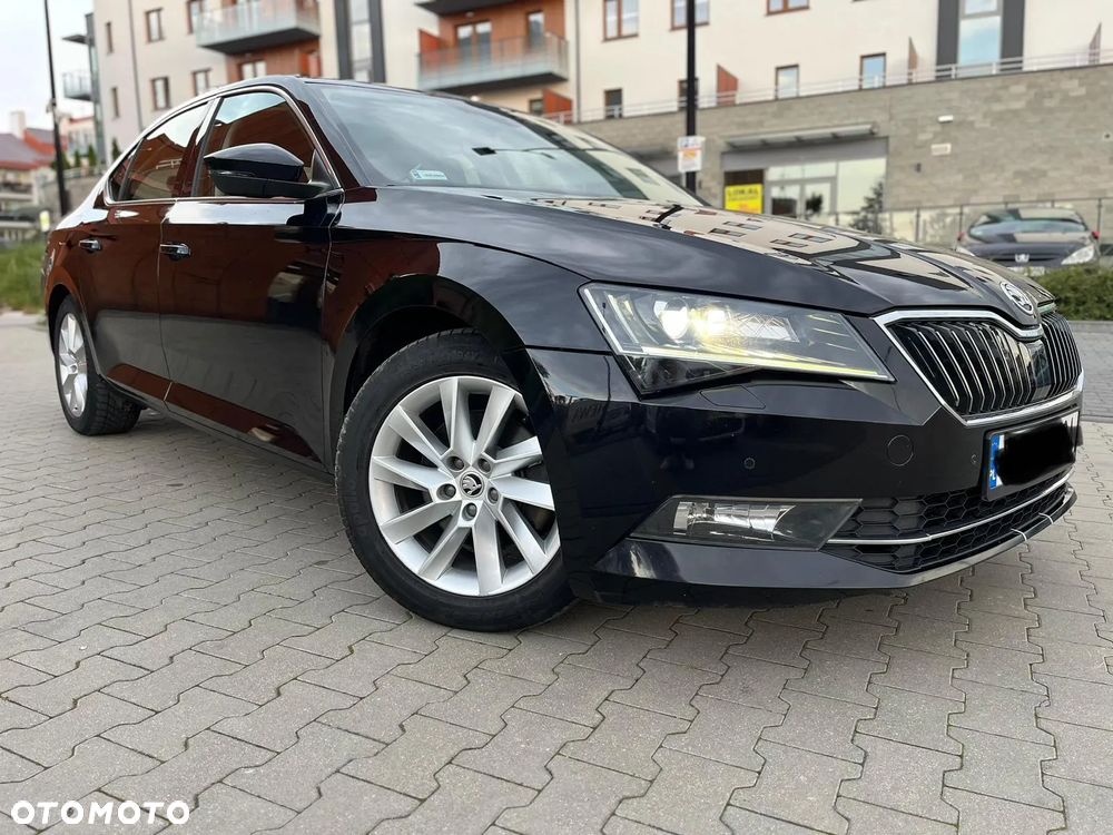 Skoda Superb 2.0 TDI Ambition DSG - 11