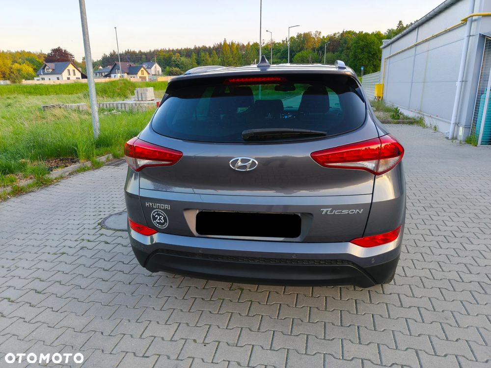 Hyundai Tucson blue 1.7 CRDi 2WD Passion - 8