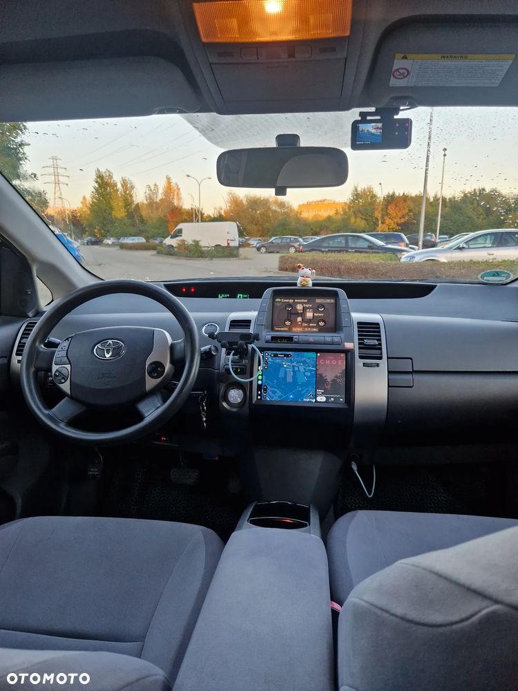 Toyota Prius - 8