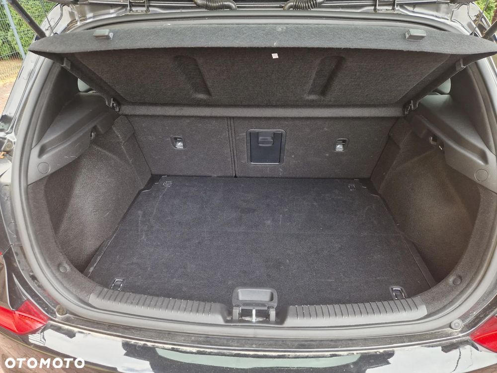 Hyundai i30 1.4 T-GDI Comfort DCT - 16