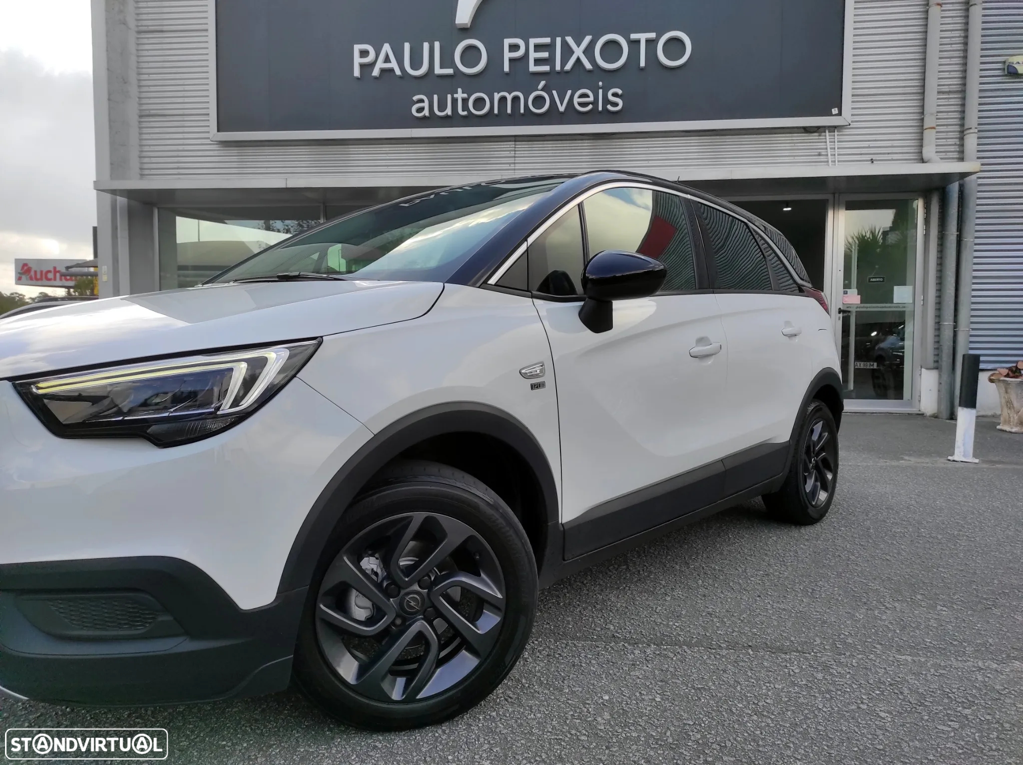 Opel Crossland X 1.2 120 Anos - 32