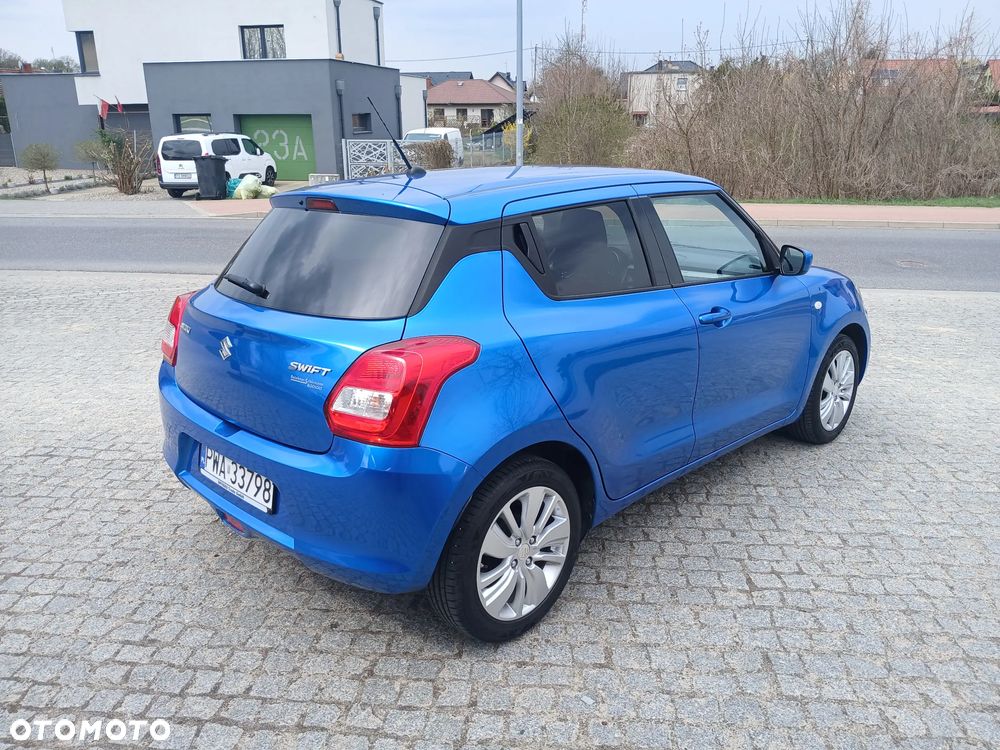 Suzuki Swift 1.2 Premium Plus - 11