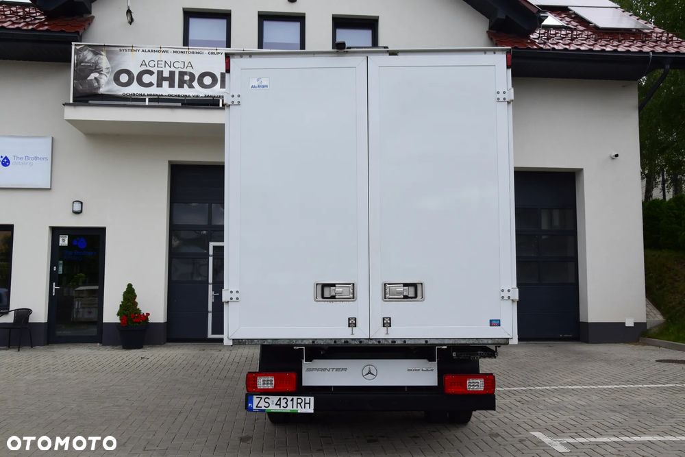 Mercedes-Benz Sprinter 519 CDI  Kontener Na bliźniaku , Automatyczna skrzynia 190 KM, Salon PL   Na gwarancji - 9