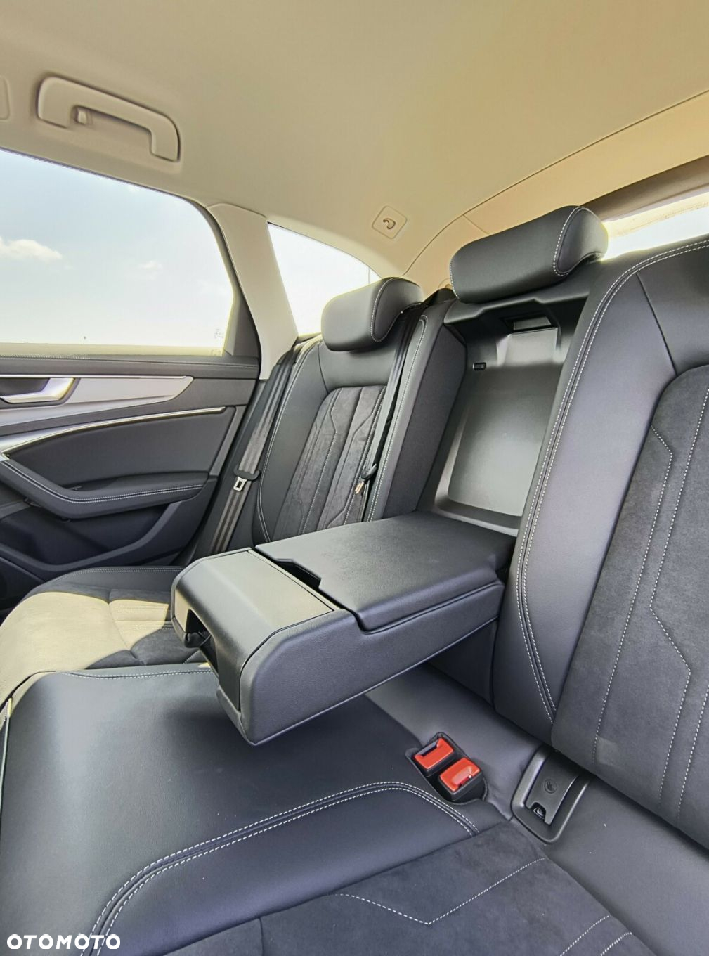 Audi A6 - 35