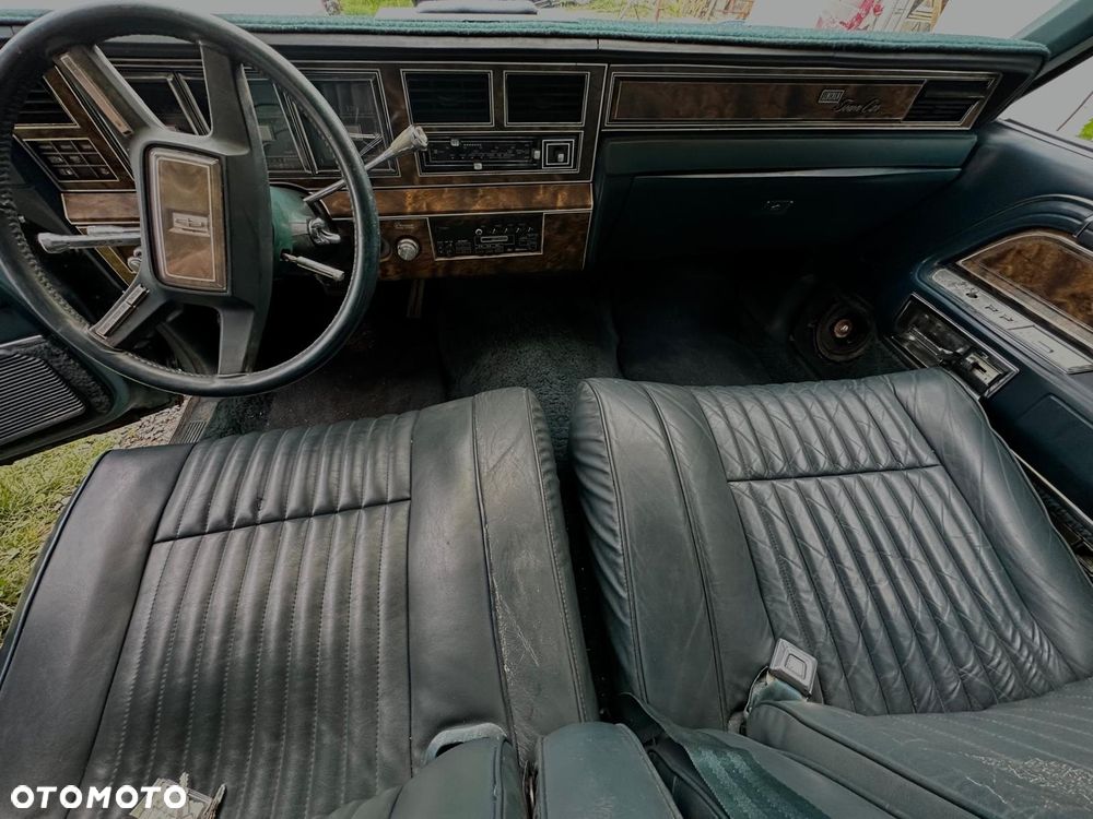 Lincoln Town Car - 6