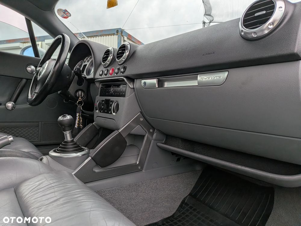 Audi TT Coupé 1.8 T quattro - 15
