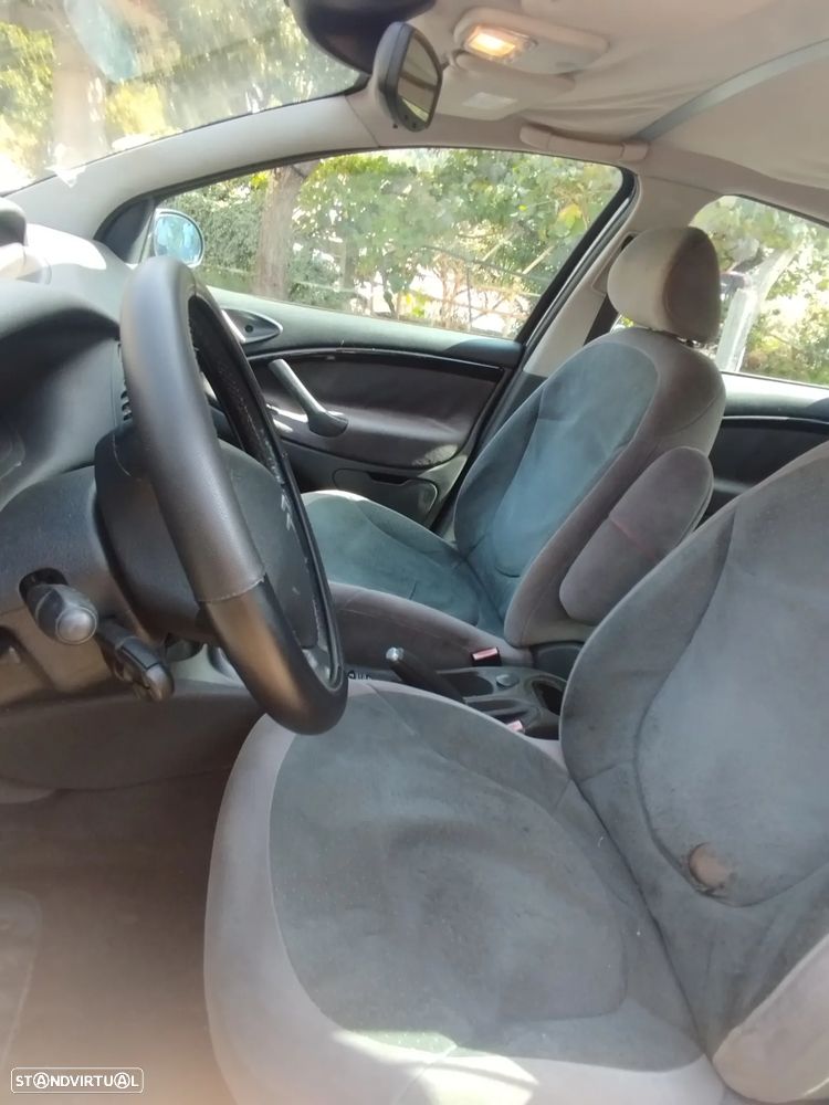 Citroën C5 2.2 HDi Exclusive Auto-A. - 9