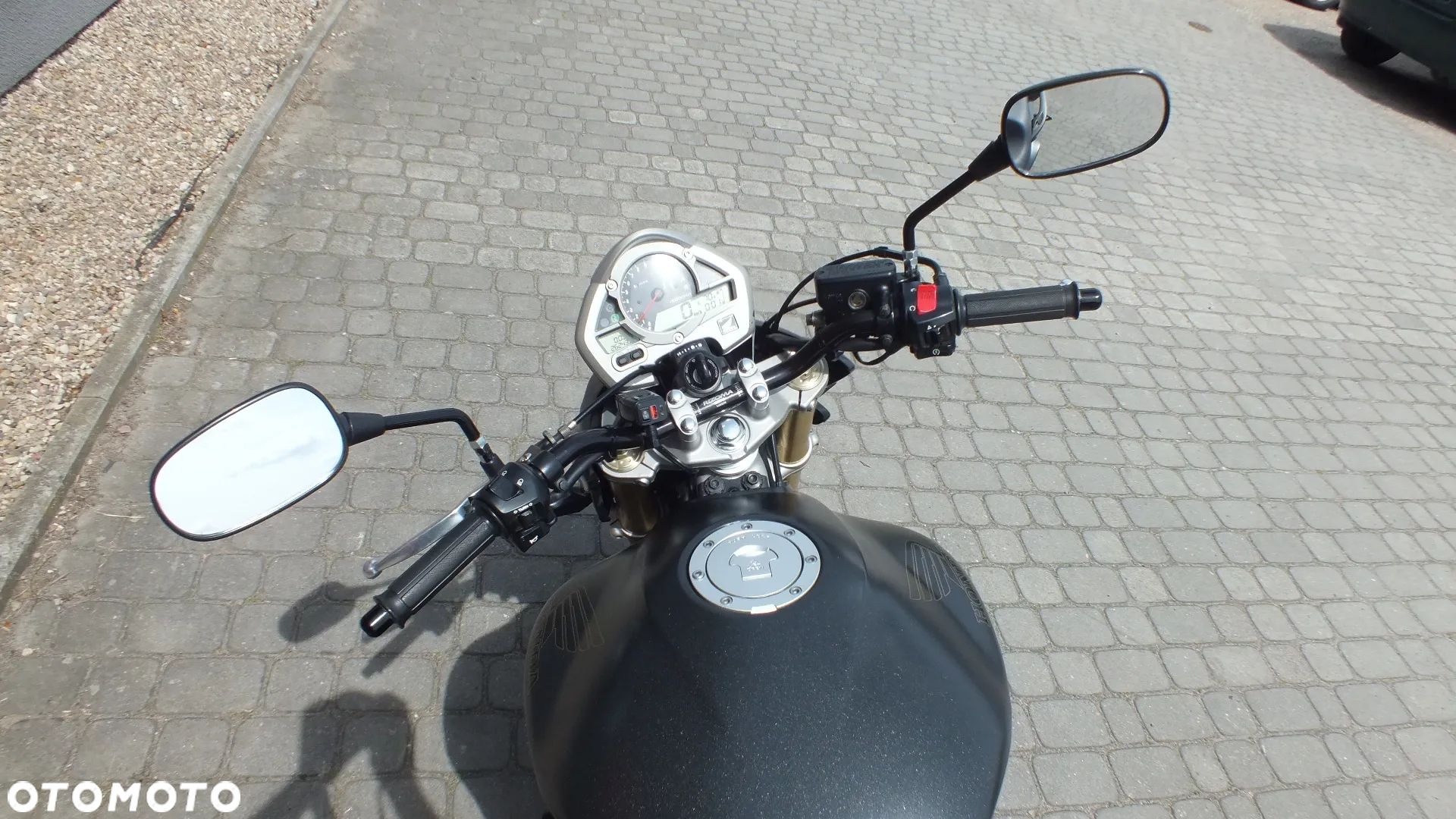 Honda Hornet - 4
