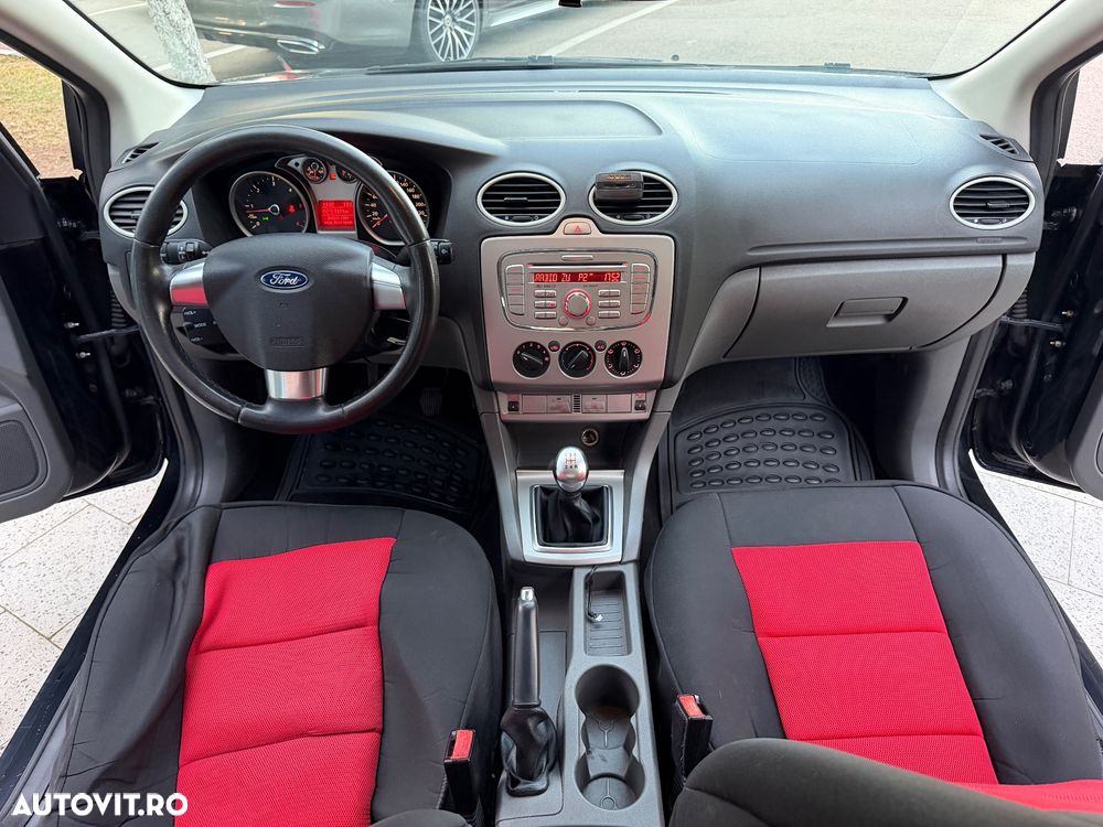 Ford Focus - 17