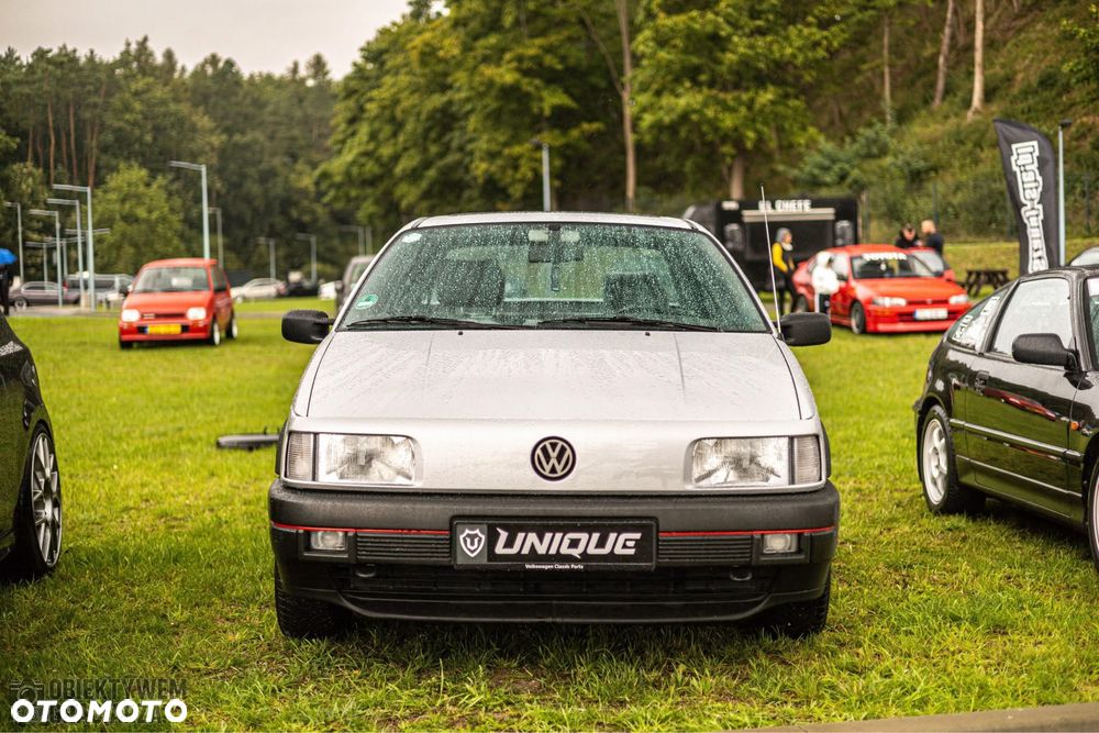 Volkswagen Passat - 9