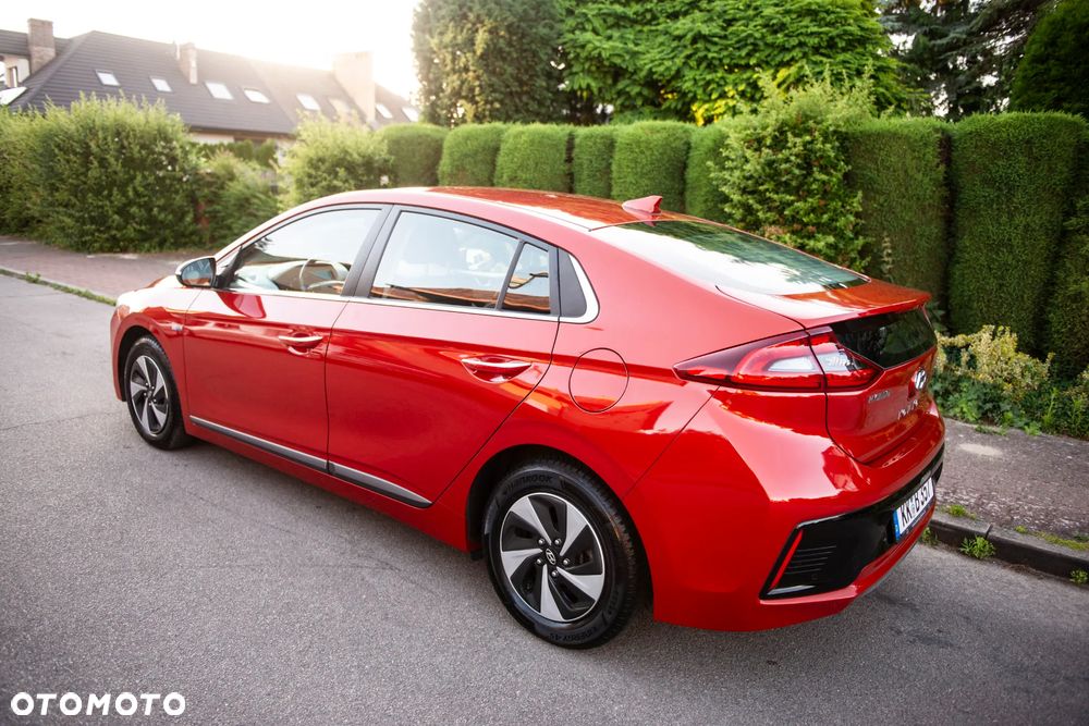 Hyundai IONIQ 1.6 GDI Premium - 12