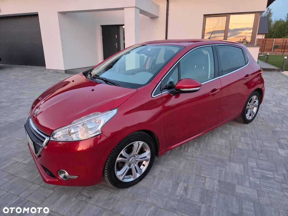 Peugeot 208 - 17