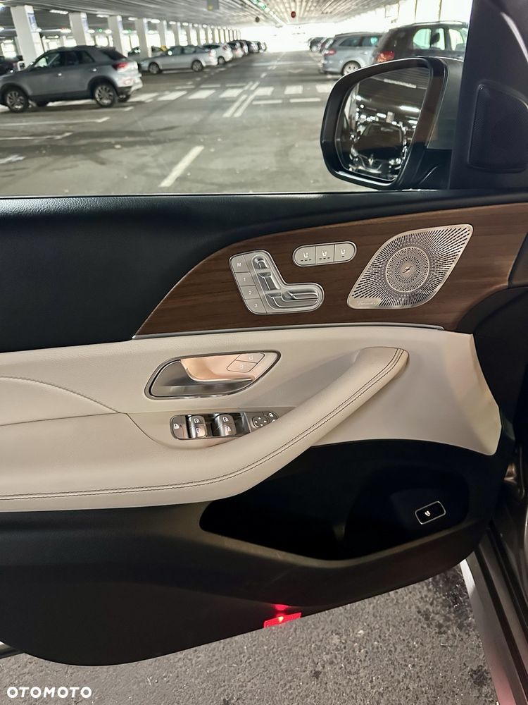 Mercedes-Benz GLE 300 d 4-Matic - 25