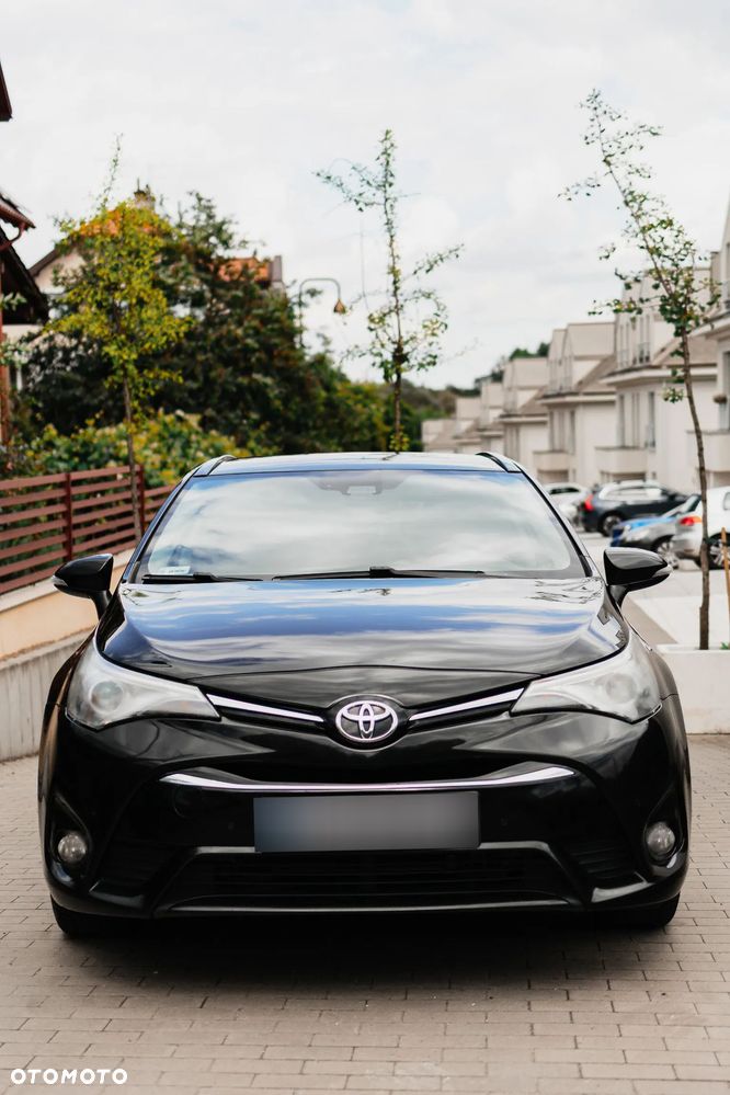 Toyota Avensis 2.0 D-4D Prestige - 6